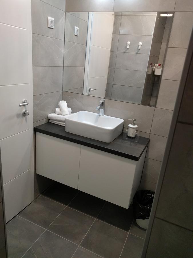 Simica Cose Apartment Vrdnik Ngoại thất bức ảnh
