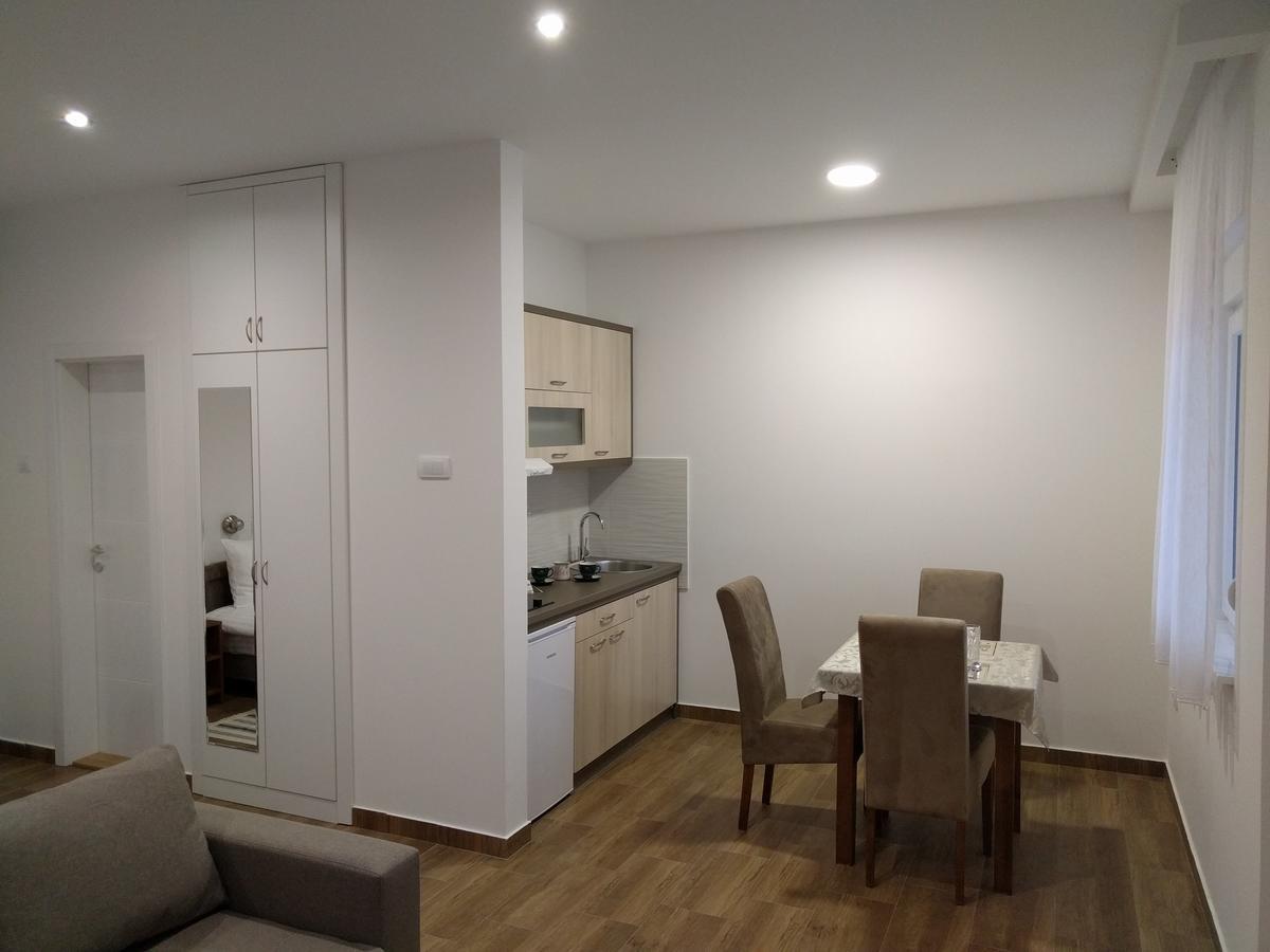 Simica Cose Apartment Vrdnik Ngoại thất bức ảnh