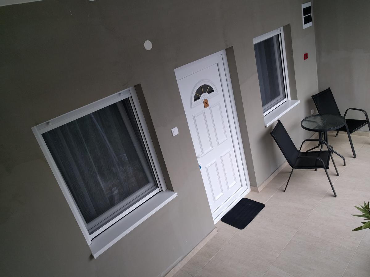 Simica Cose Apartment Vrdnik Ngoại thất bức ảnh