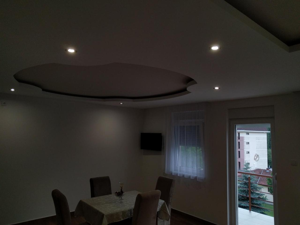 Simica Cose Apartment Vrdnik Ngoại thất bức ảnh