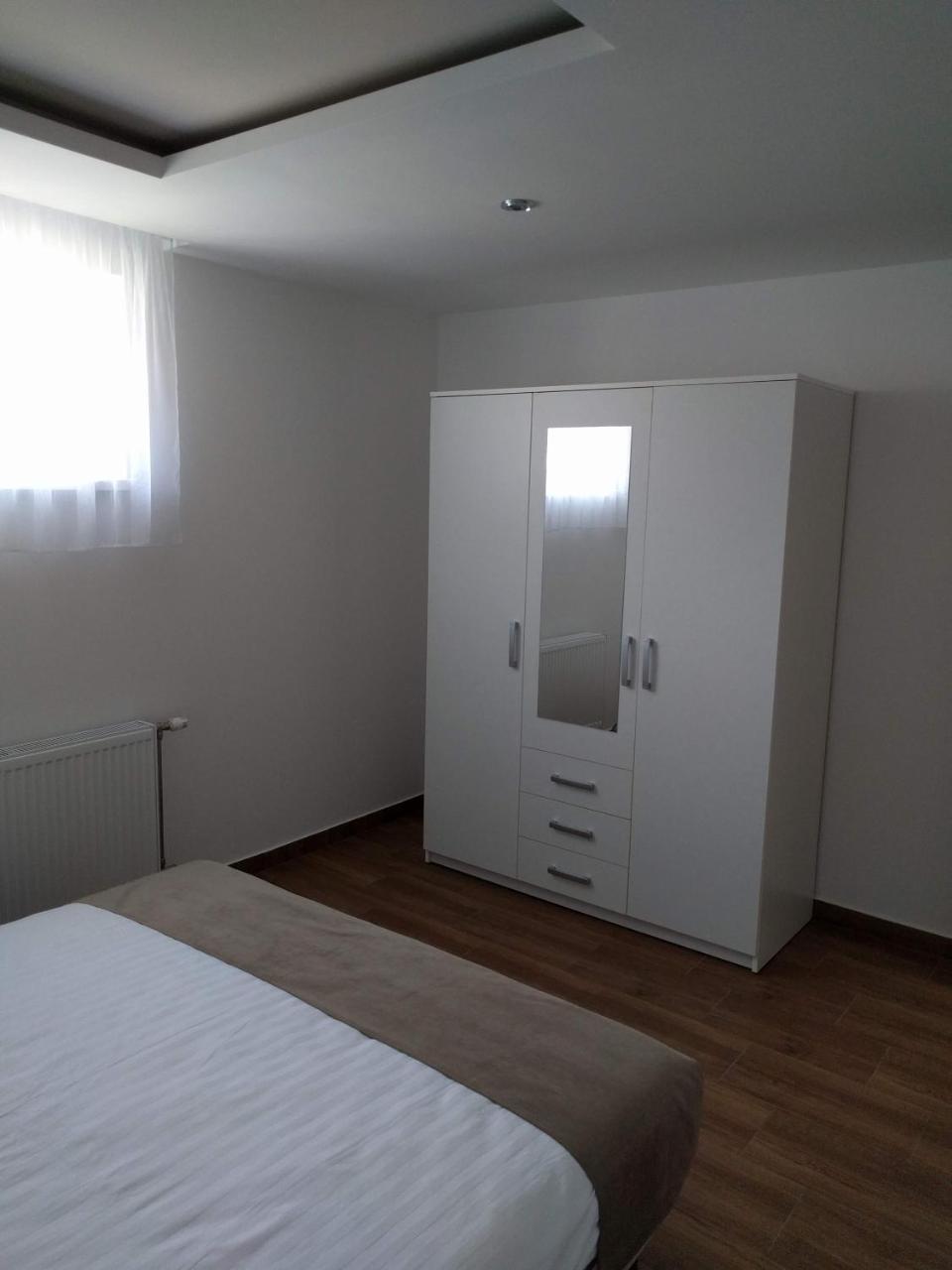 Simica Cose Apartment Vrdnik Ngoại thất bức ảnh